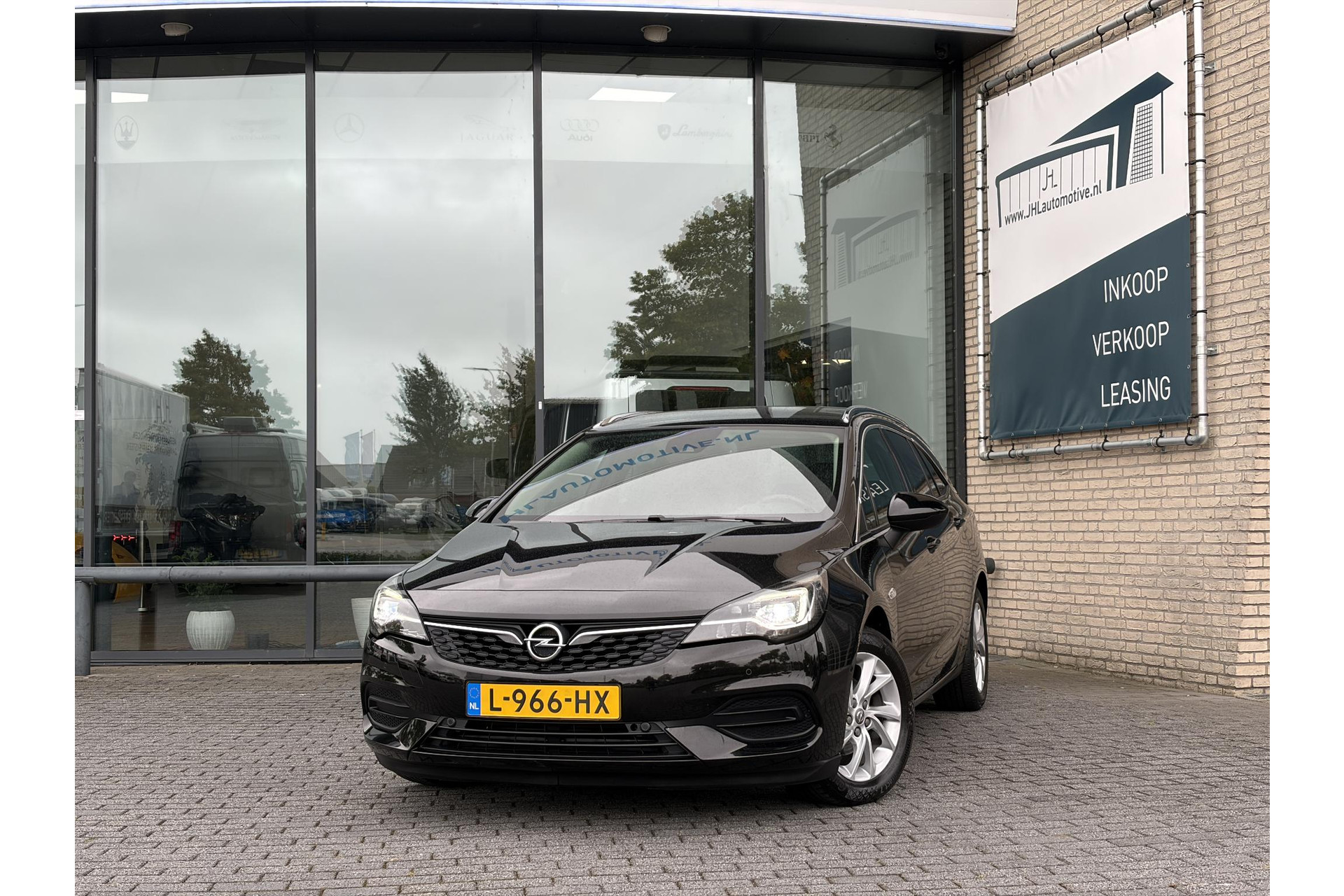 Opel Astra Sports Tourer 1.2*NAVI*ECC*CAM*CRUISE*HAAK*TEL*LED*